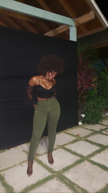 Amara La Negra