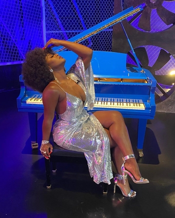 Amara La Negra