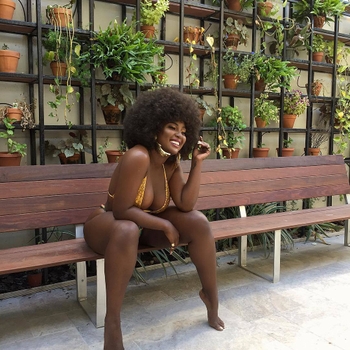 Amara La Negra