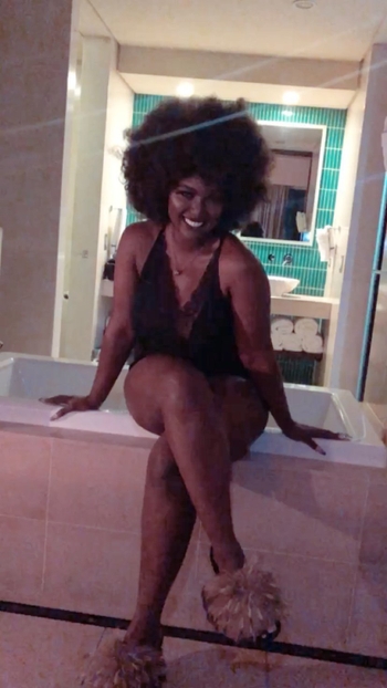 Amara La Negra