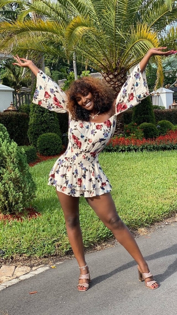 Amara La Negra