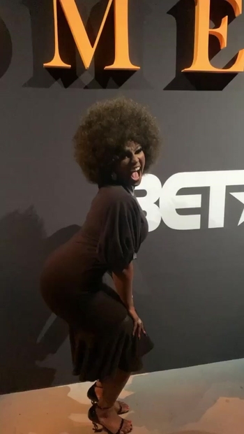 Amara La Negra