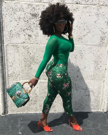 Amara La Negra