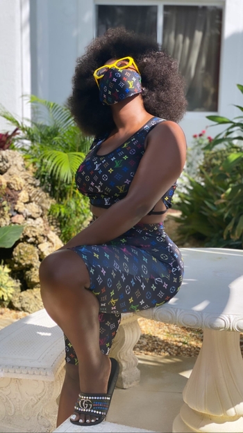 Amara La Negra