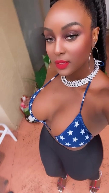 Amara La Negra