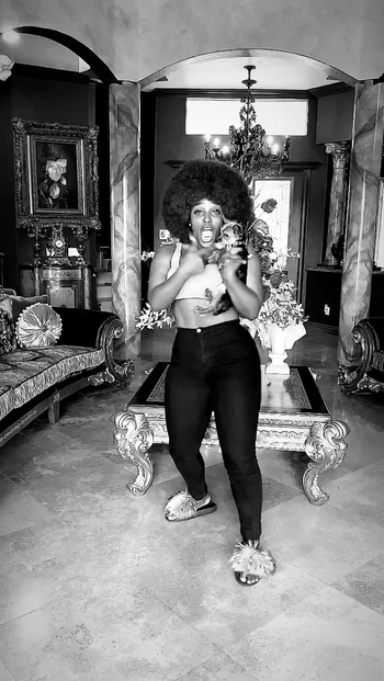 Amara La Negra