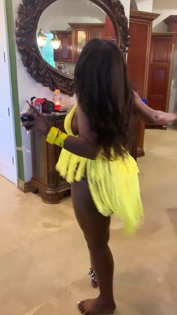 Amara La Negra