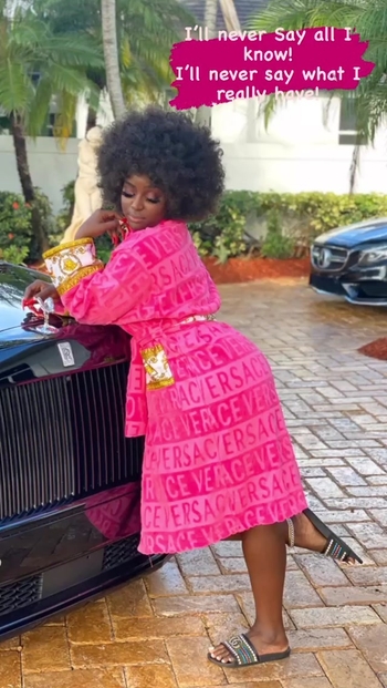 Amara La Negra