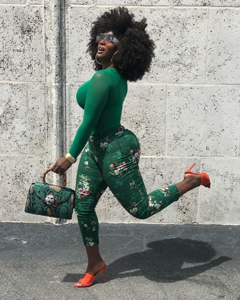 Amara La Negra