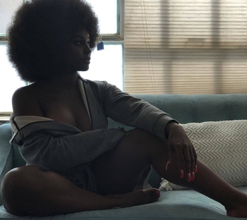 Amara La Negra