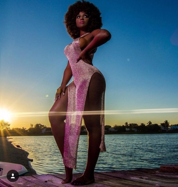 Amara La Negra