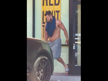  alt="Dan Reynolds"