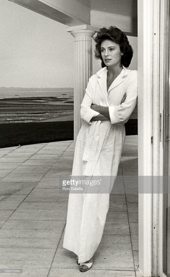 Jacqueline Bisset