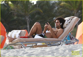 Adrian Grenier