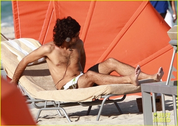 Adrian Grenier