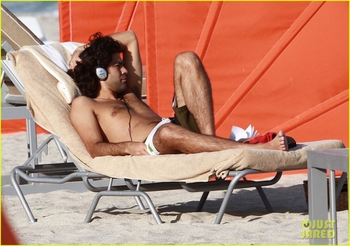 Adrian Grenier