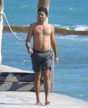 Adrian Grenier