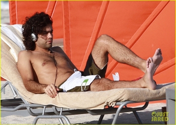 Adrian Grenier