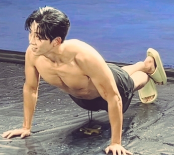 Taecyeon