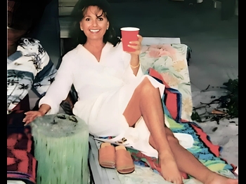  alt="Dawn Wells (i)"