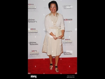  alt="Debra Lee"