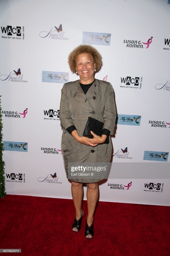 Debra Lee