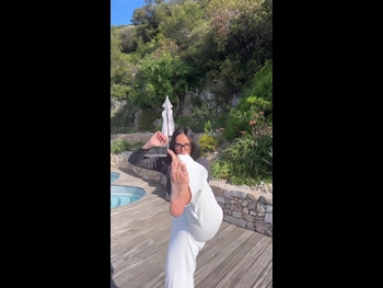  alt="Agathe Auproux"