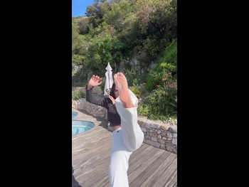  alt="Agathe Auproux"
