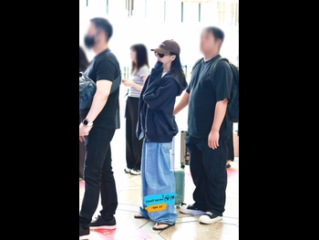  alt="Mina Sharon Myoui"