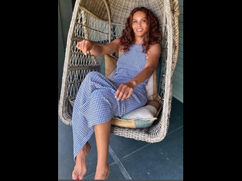  alt="Lesley-ann Brandt"