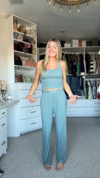 Lindsay Arnold