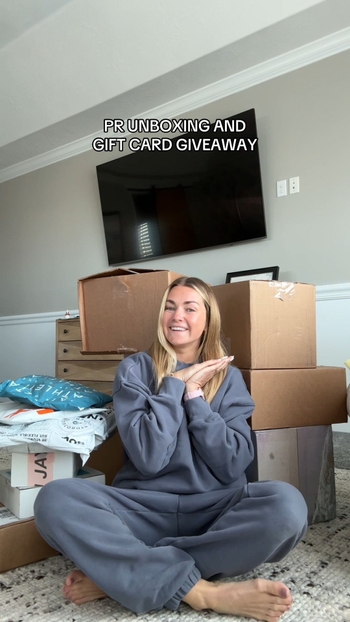 Lindsay Arnold