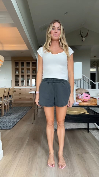 Lindsay Arnold