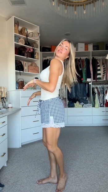 Lindsay Arnold