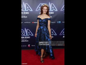  alt="Emma Watkins"
