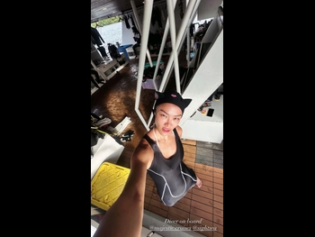  alt="Kelly Tandiono"