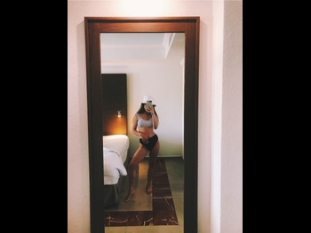  alt="Sydney Serena"