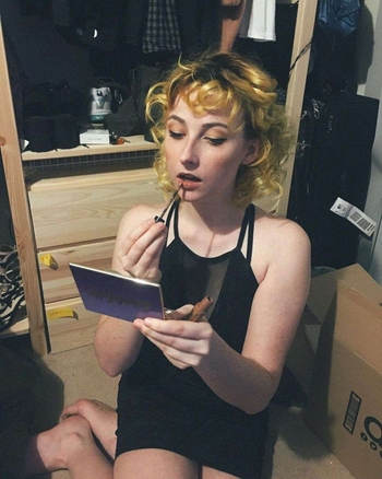 Tessa Violet