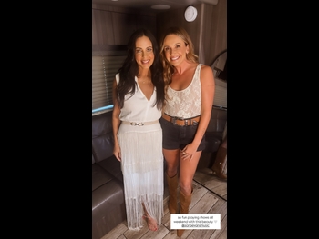  alt="Sara Evans (i)"