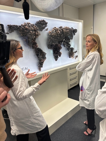 Gillian Anderson (I)