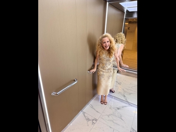  alt="Gillian Anderson (i)"