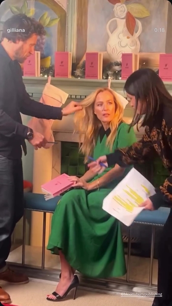 Gillian Anderson (I)