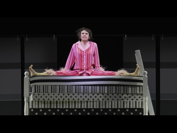  alt="Sutton Foster"