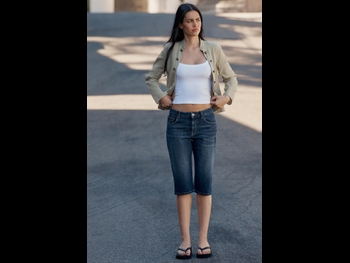  alt="Amelia Hamlin"