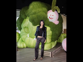  alt="Amelia Hamlin"