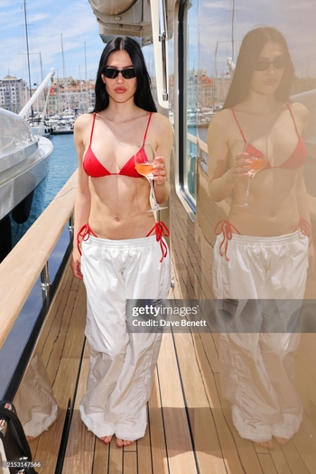 Amelia Hamlin
