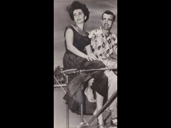  alt="Elizabeth Taylor (i)"