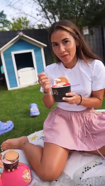 Sarah Engels