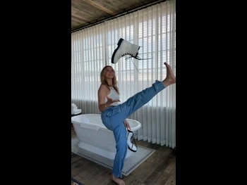  alt="Sabina Gadecki"