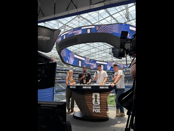  alt="Rebecca Lowe"